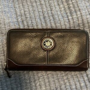 Vintage Dooney & Bourke Black with Brown trim Leather Zip Wallet